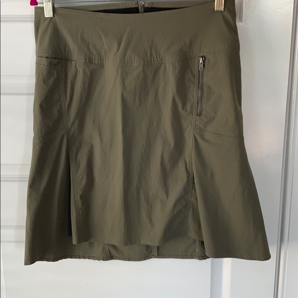 Royal Robbins skirt